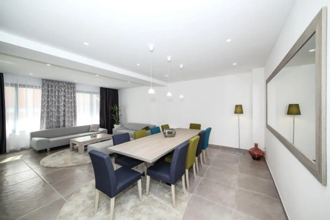 Elegant Cozy Villa With Beautiful Features Trogir