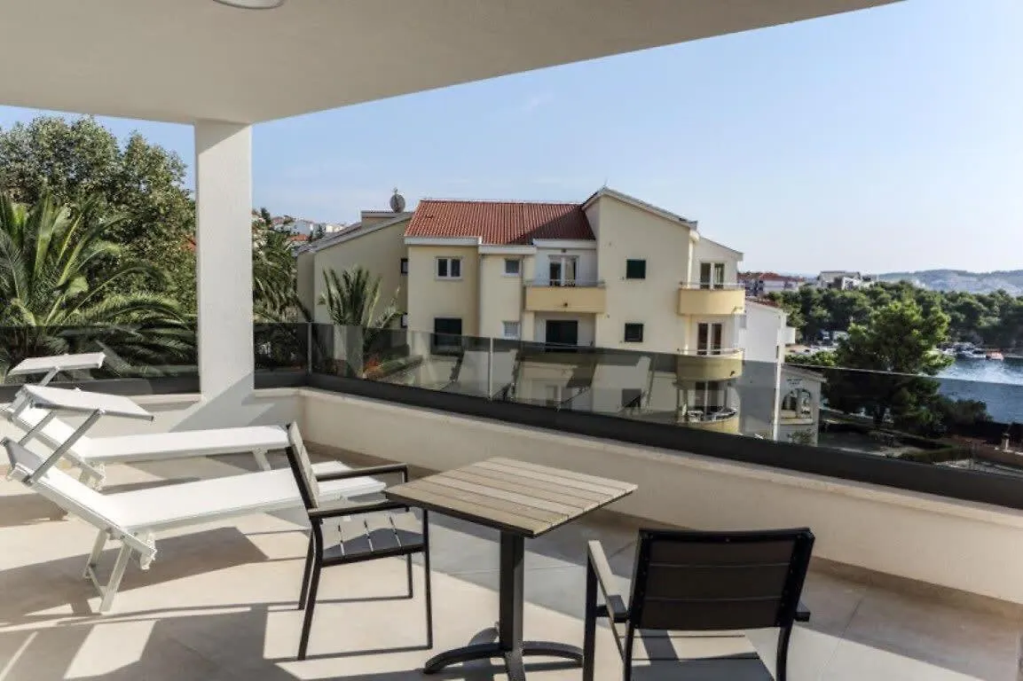 Elegant Cozy Villa With Beautiful Features Trogir